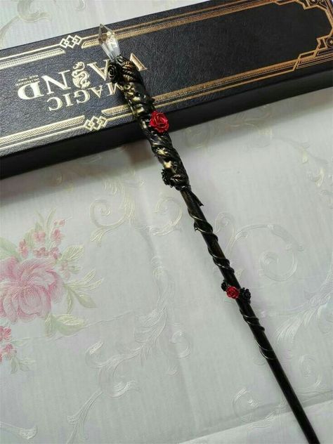 Magic Wands Aesthetic, Harry Potter Wand Designs, Magic Wand Aesthetic, Hogwarts Wands, Pretty Wand, Aesthetic Wand, Wands Ideas, Magic Wand Design, Wand Aesthetic