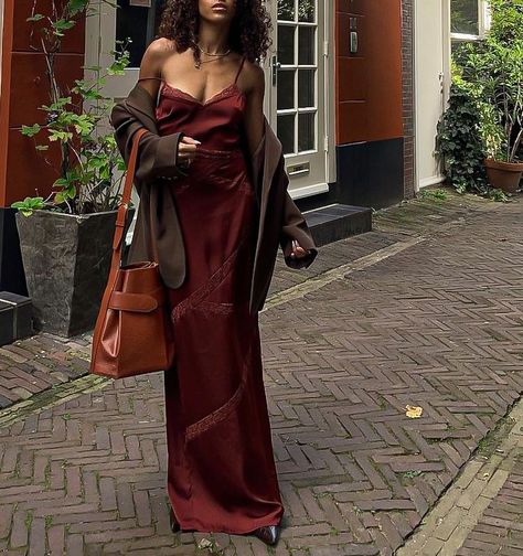 Venus In Virgo Style Aesthetic, Venus In Virgo Aesthetic Outfit, Burgundy Summer Outfit, Virgo Venus Fashion, Virgo In Venus Style, Virgo Venus Style Outfits, Venus In Virgo Style, Virgo Venus Style, Virgo Outfits