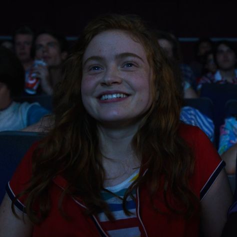 sadie sink playing max mayfield stranger things season 3 2019 Stranger Things Max, Max Mayfield, Stranger Things Season 3, Stranger Things Have Happened, Stranger Things Characters, Stranger Things Aesthetic, Stranger Things Wallpaper, Clash Royale, Stranger Things Season