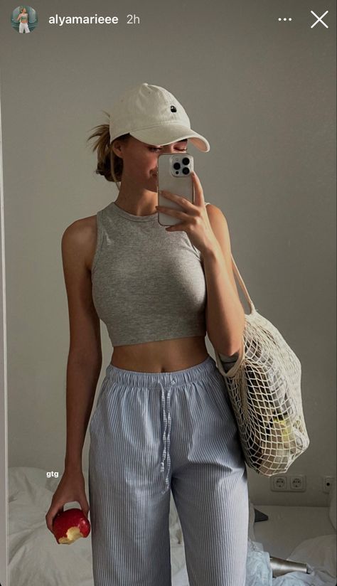 #stolkhomstyle #vanillagirl #summerfits #coastalgrandaughter Stockholm Fashion, Mode Inspo, Mode Inspiration, Casual Style Outfits, Spring Summer Outfits, Outfits Casuales, Comfy Outfits, Cute Casual Outfits, Look Fashion