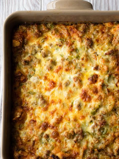 Looking for a brunch idea to feed a crowd? Make this easy Sausage and Egg Breakfast Casserole. This make ahead breakfast recipe is so easy and can be prepped the night before. Everyone will want a slice of this cheesy sausage and egg breakfast casserole. Recipe on www.theworktop.com. || #breakfast #brunch #casserole #sausage #egg #cheese #recipe Sausage And Egg Breakfast Casserole, Sausage Egg Breakfast Casserole, Sausage And Egg Breakfast, Egg Breakfast Casserole, Recipes For A Crowd, Make Ahead Brunch, Make Ahead Breakfast Casserole, Breakfast Egg Casserole, Breakfast Casserole Recipe