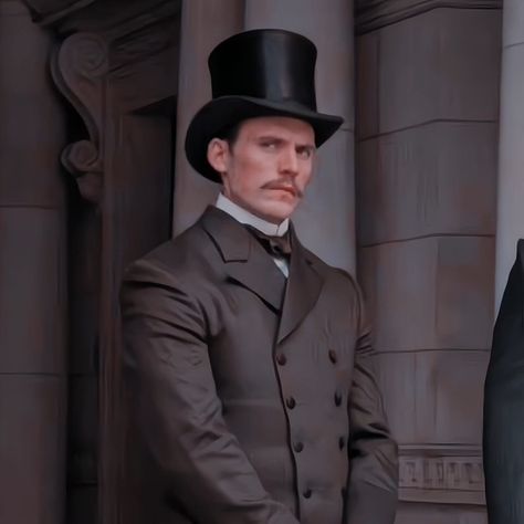 Enola Holmes Mycroft, Mycroft Holmes Enola Homes, Mycroft Holmes, Victorian Era Fashion, Era Fashion, Sam Claflin, Enola Holmes, Sherlock Holmes, Victorian Era