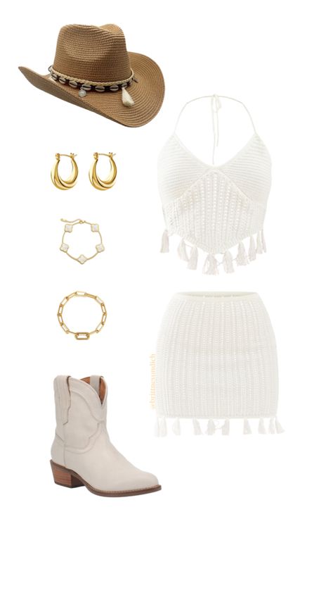 Coastal Cowgirl outfit @brittneyondich #coastalcowgirl #outfitinspo #style Costal Cowgirl Outfits Beach, Coastal Cowgirl Outfit Bachelorette, Nashville Bachelorette Party Outfit Bride, Costal Cowgirl Outfits, Hot Cowgirl Outfit, Acl Outfits, Nashville Bachelorette Party Outfit, Stagecoach Outfits, Coastal Cowgirl Outfit