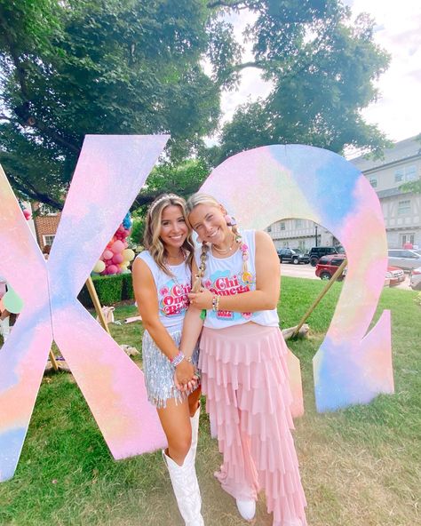 #universityofarkansas #uark #taylorswift #lover #youllneverfindanotherlikeme #chiomega #chio #bidday #youllneverfindanotherlikepsi #lover Lover Bid Day Theme, Taylor Swift Bid Day Theme, Taylor Swift Bid Day, Sorority Girls, Sorority Letters, Sorority Bid Day, Bid Day Themes, Go Greek, Pi Phi