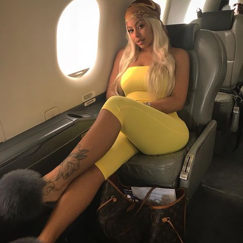 Vibes Nashville I’m on the way Alexis Sky, Ukraine Girls, Vogue Fashion, Cardi B, Baddie Outfits, Body Suit, Cute Casual Outfits, Drake, Mom Life