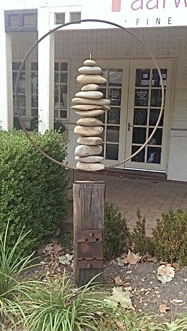 Garden Sculpture Ideas, Outdoor Sculpture Garden, Garden Rustic, Decor Front Porch, Yard Sculptures, Farmhouse Vintage, Garden Art Sculptures Diy, Metal Garden Art, Garden Artwork