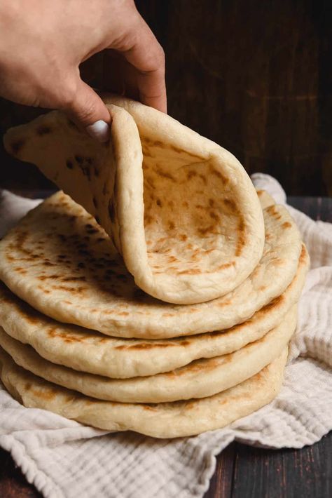 Pita Bread Recipes, Greek Pita Bread Recipe, Bread Recipes Easy, Greek Pita Bread, Greek Bread, Bread Calories, Greek Pita, Homemade Pita, Homemade Pita Bread