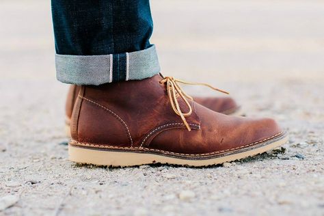 Best Men's Chukka Boots Chukka Boots Outfit, Best Boots For Men, Boots Men Outfit, Boots Outfit Men, Mens Chukkas, Red Wing Boots, Olden Days, Chukka Boots Men, Trendy Boots