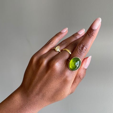 Diamond Ring Oval, Pear Shaped Diamond Ring, Green Tourmaline Ring, Chunky Rings, Tourmaline Ring, Ring Oval, Pear Shaped Diamond, Creative Jewelry, Jewelry Inspo