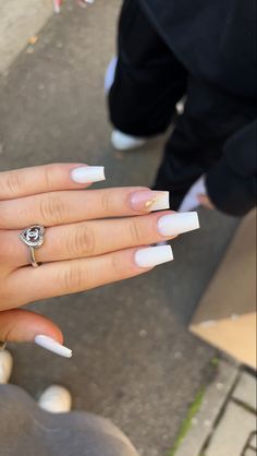 Nails Art Ideas, Band Nails, Nagellack Trends, Spring Nail Designs, Nagel Tips, White Acrylic Nails, Brighter Days, Girly Acrylic Nails, Basic Nails