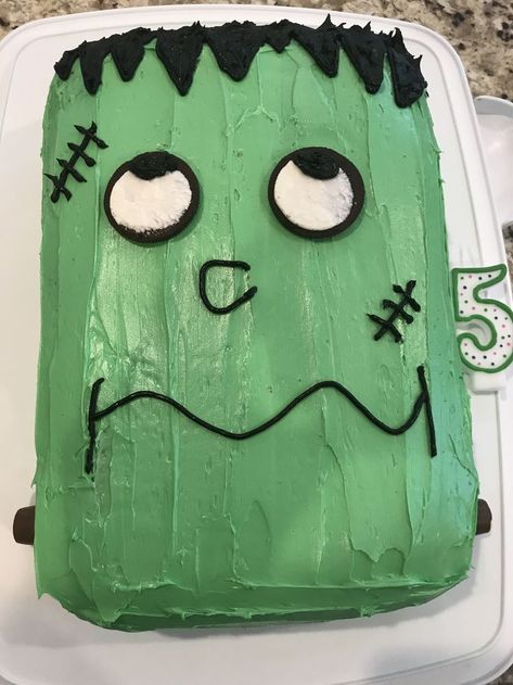 Pin by Cindy Noren on Halloween | Cake, 5th birthday, Halloween Frankenstein Cake Ideas, Frankenstein Cake, Frankenstein Party, Halloween Cupcake Cake, Zombie Cake, Halloween Snack, Halloween Cupcake, Halloween Cake, Cupcake Cake