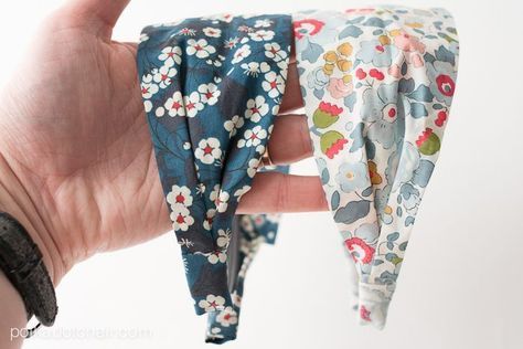 DIY Fabric Headband Sewing Pattern on polkadotchair.com Sewing Classes For Beginners, Headband Diy, Diy Unicorn, Liberty Of London Fabric, Sew Ins, Beginner Sewing, Sewing Tutorials Free, Beginner Sewing Projects Easy, Fabric Headbands