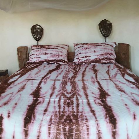 Tie Dye Bedding, Rooms Ideas, Tie Dye Designs, Tie And Dye, Goa, House Rooms, Bed Sheets, Hand Dyeing, Bedroom Design