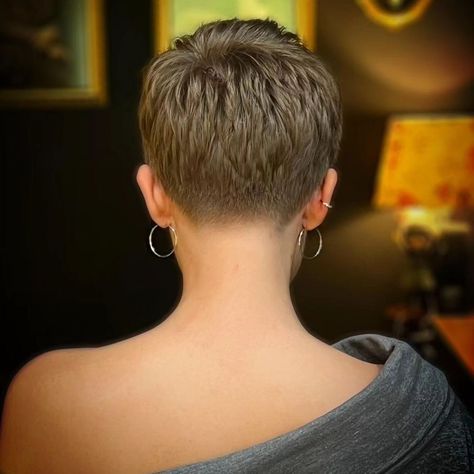 Pixie Hair Cuts, Hair Refresh, Short Cropped Hair, Super Short Pixie, Textured Pixie, Super Short Haircuts, Better Instagram, Short Hair Images, Crop Hair