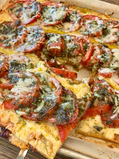 I Tried Ina Garten's Anna's Tomato Tart | Kitchn Veggie Tart, Best Ina Garten Recipes, Summer Lunches, Tomato Dishes, Ina Garten Recipes, Tomato Tart, Tomato Pie, Summer Lunch, Tomato Recipes