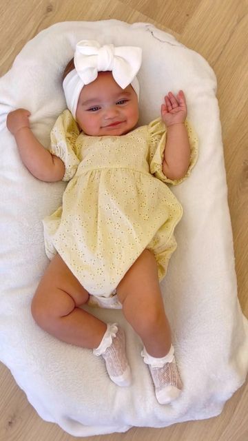 Bany Girl, Babies Outfits, Cute Children Girl, Blonde Baby, Newborn Summer Outfits, New Born Girl Baby Dresses, Adorable Babies, Baby Girl Aesthetic, Cute Babys