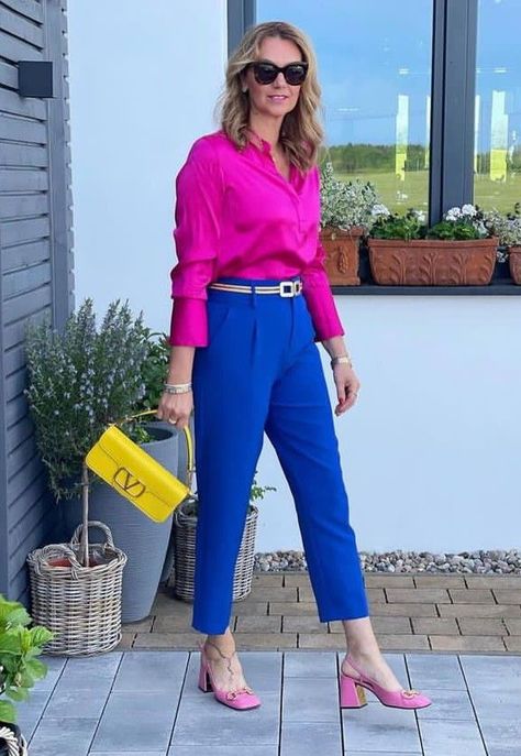 Bright Blue Summer Dress, Royal Blue Work Outfit, Royal Blue Trousers Outfit, Bright Blue Pants Outfit, Hot Pink Pants Outfit Work, Royal Blue Pants Outfit Work, Royal Blue Pants Outfit, Blue Linen Pants Outfit, Pink And Blue Outfit