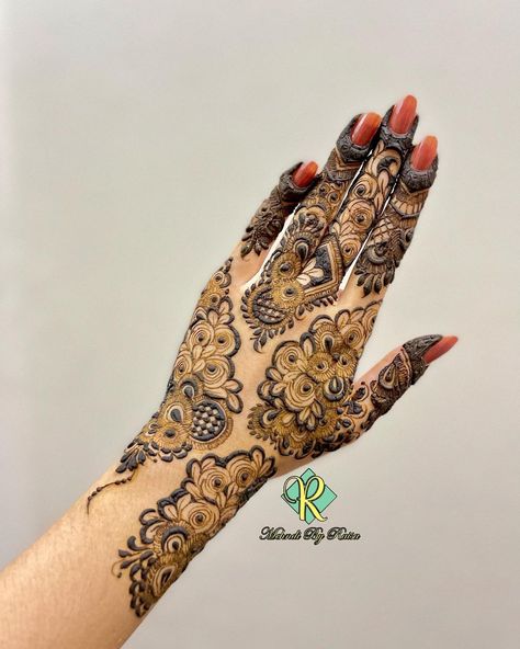 3d Mehendi Designs For Hands, 3d Mehndi, Mehedi Design, Rose Mehndi Designs, Latest Henna Designs, Simple Mehndi Designs Fingers, Very Simple Mehndi Designs, Engagement Mehndi Designs, Full Mehndi Designs