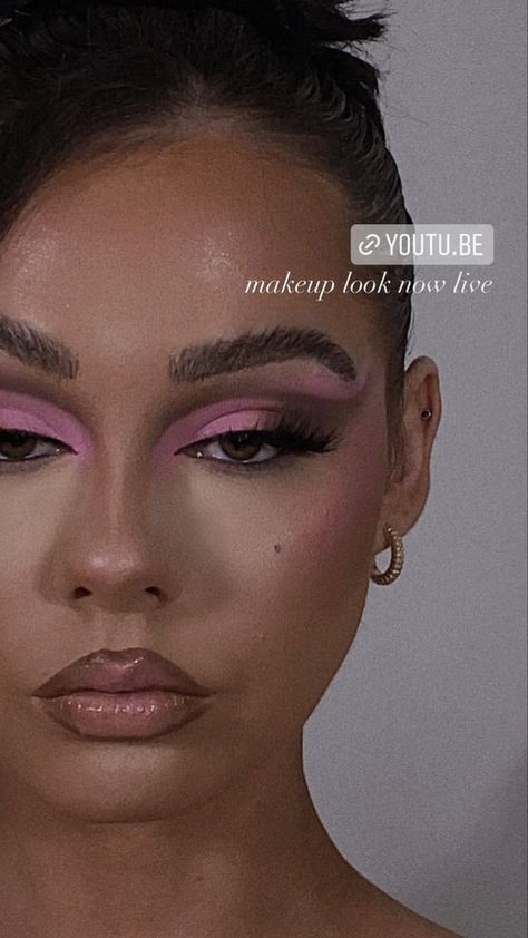 Makeup inspiration Jordan Lipscombe Makeup, Makeup Ideas Baddie, Rose Makeup Look, Jordan Lipscombe, Eye Makeup Inspiration, Makeup For Black Skin, Glam Makeup Look, Pinterest Makeup, Dope Makeup