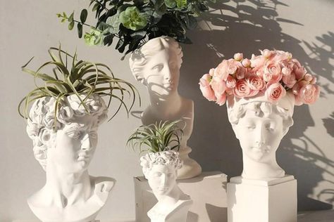 Greek Goddess Statue, Retro Living Rooms, Vase Crafts, Head Planters, Goddess Statue, Head Vase, Floral Vase, Resin Flowers, Creative Portraits