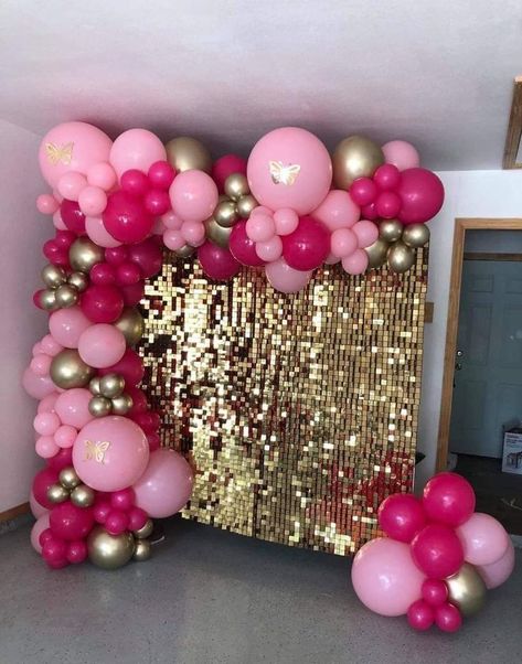 Hot Pink Sweet 16 Decorations, 13 Shades Of Pink Party, Festa Pink Party, 50 Shades Of Pink Party Ideas, Festa All Pink, Pink 30th Birthday, Pink Birthday Party Decorations, Hot Pink Birthday, Pink And Gold Birthday Party