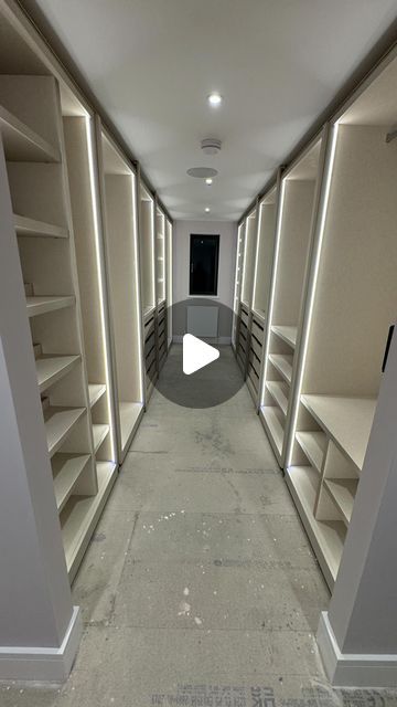 Derek Joseph Barrett on Instagram: "Walk in fitted last week just waiting on carpet now. @newstylelights LEDs tracks from @gammafittings.uk and @finsauk Lino Cancun internals @hafeleuk Matrix push to open runners #derekbarrettdesign #cabinetmaker #fittedfurniture #homedecor #bedroomdecor #interdesign #bespokedesign #bespokefurniture #newhome #newbuild #Renovation #shelife #walkinwardrobe #walkincloset #bespokewardrobe #wardrobegoals #woodwork #homedecor" Master Walk In Robe, Walking Closets Ideas, Bedroom With Walking Wardrobe, Walking In Wardrobe, Walkin Closets Design Ideas, Walking Closet Design Ideas, Walk In Cupboard Ideas Bedrooms, Shoe Closet Design, Pass Through Closet