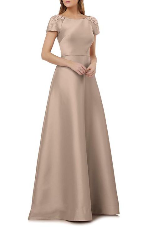 Mother of the Bride or Groom Dresses Mikado Gown, Lace Tea Length Dress, Kay Unger, Bodycon Style, Chiffon Dress Long, Taffeta Dress, Wedding Attire Guest, African Print Fashion Dresses, Gowns Online