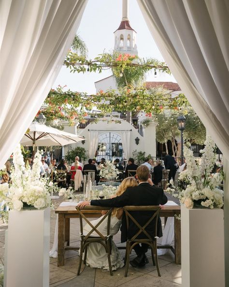 C&C in Santa Barbara 💌 Planning, design & florals: @burlapandbordeaux Venue: @villaandvineweddings Linen & backdrop: @dreamsamerica DJ, Photo Booth, lighting: @djzekesb Cake: @chefsvengarrett Photography: @ria.georgia Pedestals: @amigo.event.rentals Linen Backdrop, Booth Lighting, Dj Photo, Event Rentals, Photo Backdrop, Santa Barbara, Photo Booth, Georgia, Dj