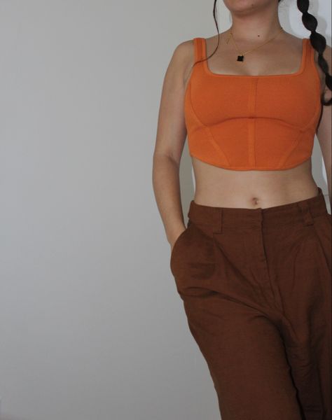 trouser outfit orange and brown style fashiom ootd outfit ideas Red And Brown Outfit Color Combos, Orange Top Outfit Ideas, Brown And Orange Outfit, Orange And Brown Outfit, Brown Trousers Outfit Women, Lizzie Mcalpine, Brown Trousers Outfit, Orange Top Outfit, Brown Aesthetic Outfit