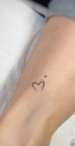 42 Beautiful Small Tattoo Ideas for Your - Page 38 of 42 - LoveIn Home Pixel Tattoo, Tattoos For Women Small Meaningful, Tattoo Diy, Shape Tattoo, Small Tattoos With Meaning, Meaningful Tattoos For Women, Cat Tattoos, Inspiration Tattoos, Small Tattoos Simple