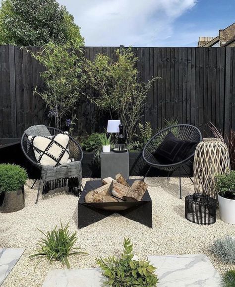 Backgarden Ideas, Gravel Patios, Small Backyard Decks, Backyard Decks, Ideas Terraza, Small Garden Landscape, Backyard Seating Area, Small Courtyard Gardens, Gravel Patio