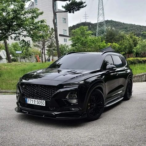 Black Fortuner Car Aesthetic, All Black Suv, Black Creta Car, Black Lexus Suv, Suv Black Car, Maclaren Cars, Auto Hyundai, Bmw Scrambler, Mazda Cx 9