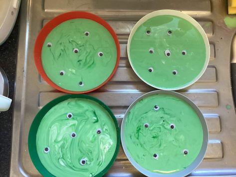 Space Provision Eyfs, Alien Sensory Bin, Space Themed Messy Play, Space Messy Play Ideas, Sensory Space Activities, Space Role Play Area Eyfs, Alien Activities For Kids, Roman Activities, Role Play Areas Eyfs