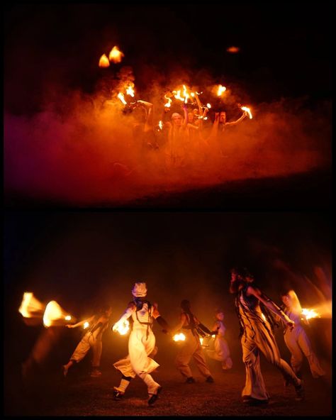 Fireshow is another one of my passions, both dancing with fire and taking photos of fire artists. I love fire, its warmth, its energy, and how it feels when you're dancing with it. I was glad to take some photos of the theatre @theaterzurblauenstunde Performer Aesthetic, Fire Performer, Fire Spinning, Ice Aesthetic, Snow Miser, Heat Miser, Love Fire, The Theatre, Taking Photos