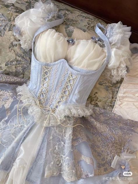 Short Victorian Dress, Majestic Outfits, Fairytale Fashion, 파티 드레스, Fairytale Dress, Fantasy Dress, Looks Chic, Really Cute Outfits, Fancy Outfits