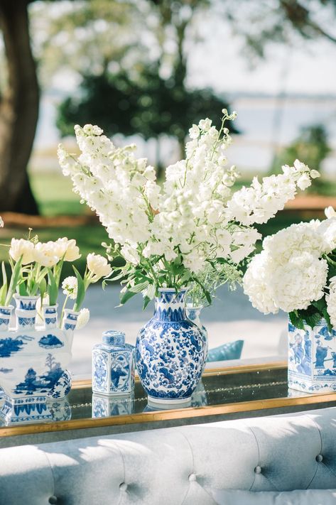 Cornflower Blue Wedding Decorations, Blue And White Classy Wedding, Blue And White Floral Arrangements, Blue And White Bridal Shower Ideas, Blue Accent Wedding, Blue And White Wedding Reception, Delft Wedding, China Blue Wedding, Ginger Jar Wedding