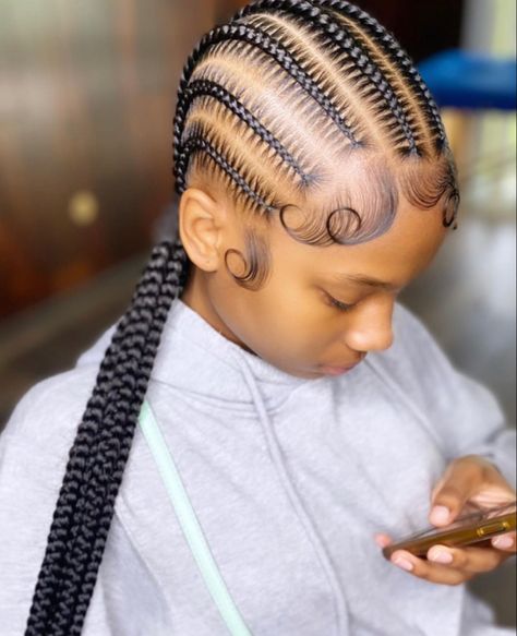 Edges With Stitch Braids, Eight Stitch Braids, 7 Cornrow Braids Straight Back, Stitch Braids Straight Back, Straight Backs With Design Braids, 8 Stitch Braids, Straight Back Feed In Braids, Dramatic Edges, Straight Backs