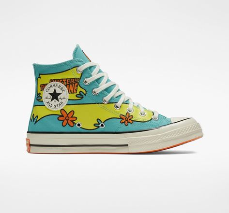 Converse Chuck Taylor All Star 70s Hi Scooby Doo The Mystery Machine For Sale - Kicks Collector Chuck 70 Converse, Converse Style Women, Color Converse, Custom Nike Shoes, Converse Style, Aesthetic Shoes, Chuck 70, Converse Sneakers, Painted Shoes