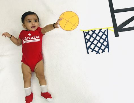 This video is for new born baby photography at home. Here we have done baby photoshoot on sports theme which is basketball.  Material Required: 1) Bedsheet  2)paper-basketball 3)Different color sheets for net & stand Baby Monthly Photo Ideas, Baby Boy Basketball, Baby Boy Background, Photoshoot Boy, Boy Photoshoot, Photography At Home, 2 Month Baby, Baby Background, Photo Styles