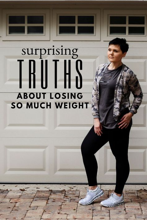 Losing a ton of weight is AWESOME! Changing my lifestyle allowed me to lose 160 pounds, but that came with some other pesky side affects. Here are the not-so-glamorous sides of major weight loss. Cloth Styles, 160 Pounds, Girls Hairstyles Easy, Jennifer Taylor, Fitness Ideas, Mind Body Connection, Mom Bloggers, Lose 20 Pounds, Athleisure Outfits