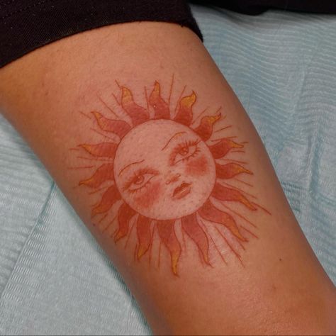 Orange And Red Tattoo, Red Orange Tattoo, Girly Sun Tattoo, Orange Tattoo Color, Orange Colored Tattoo, Orange Moon Tattoo, Sun Color Tattoo, Orange Sun Tattoo, Orange Ink Tattoo