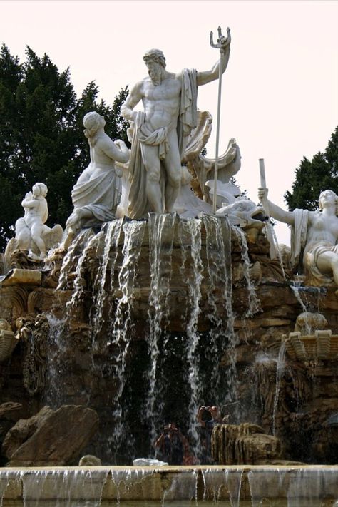 Greek Garden, Honey Art, Statue Fountain, Classic Sculpture, Pond Fountains, Garden Angels, European Architecture, Ancient Beauty, Greek God