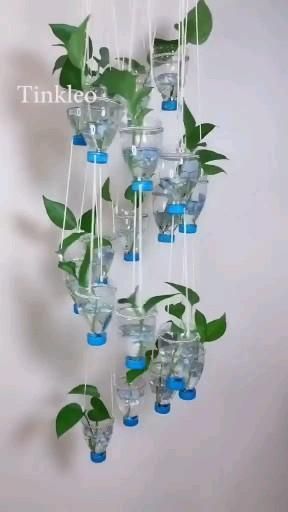 Plant Holder Diy, Bottle Chimes, Water Vase, Bottles Decoration Diy, Carillons Diy, Make Wind Chimes, Macrame Style, Vase Plant, Kraf Kertas