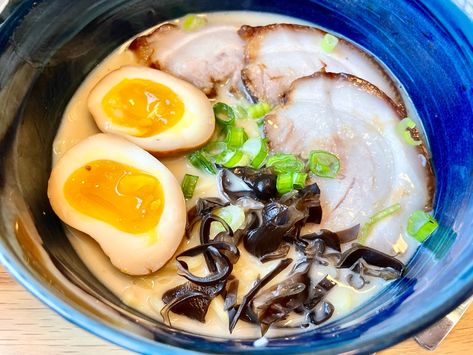 Tonkatsu Ramen Instant Pot, Tonkotsu Ramen Broth Recipe, Tonkatsu Broth, Tonkotsu Ramen Recipe, Ramen From Scratch, Instant Pot Ramen, Pork Bone Broth, Tonkatsu Ramen, Tonkotsu Broth