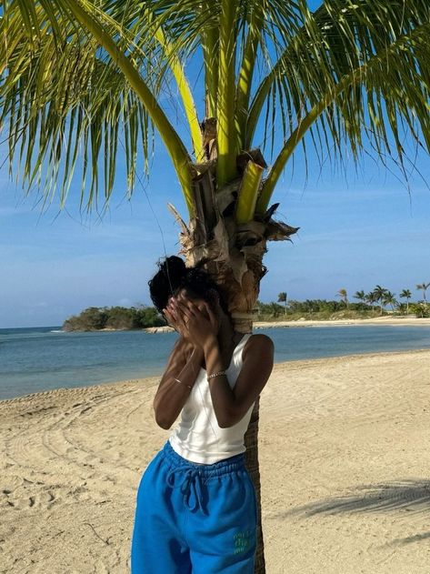 Jamaican Girl Aesthetic, Jamaican Aesthetic, Jamaica Aesthetic, Jamaican Girl, Sunsets Ocean, Jamaican Beaches, Outfit Inspo Street Style, Style Curly Hair, Jamaican Vacation