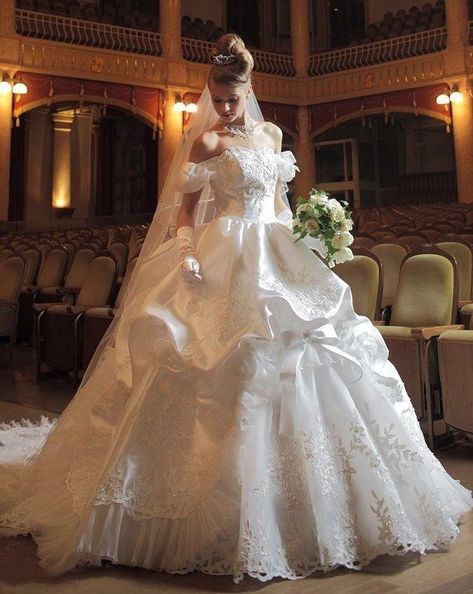 Barbie Inspired Wedding, Y2k Wedding, Inspired Wedding Dress, Barbie Inspired, Gorgeous Wedding Dress, Princess Wedding Dresses, Backless Wedding Dress, Black Wedding Dresses, Wedding Dresses Plus Size