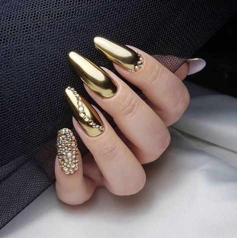 Gold Chrome Nails, Silver Nail Designs, Silver Nail Art, Golden Nails, Gold Nail Polish, Gold Nail Designs, Gold Glitter Nails, Nail Design Inspiration, Gold Nail