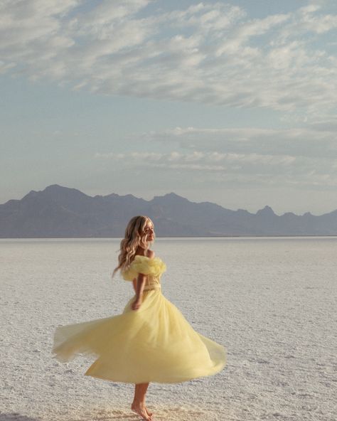 dancing around at the salt flats is definitely a favorite memory, so beautiful 💛🥹 • • • • • 🏷️ Midwest Wedding Photographer, Wedding photographer, Iowa wedding photographer, Utah, Salt flats, Salt Lake city, Salt flats Utah, Travel photographer #saltflats#utah#dress#model#iowaphotographer#utahphotographer#saltflatsutah#dance#rainbow#sunrise#photography#aesthetic#lanadelrey#dancing#photographer Salt Plains Oklahoma Photoshoot, Salt Flats Utah Photoshoot, Utah Salt Flats, Salt Plains, Trip Clothes, Salt Flats Utah, Road Trip Outfit, Iowa Wedding, Midwest Wedding