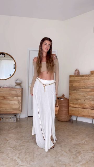 Bohemian Outfits Party, Bohemian Outfits Summer Boho Chic, Bohemian Outfits Summer, Kelsey Floyd, Hygge Fashion, Ethereal Dramatic, Fits Inspiration, Goddess Aesthetic, Simple Fall Outfits