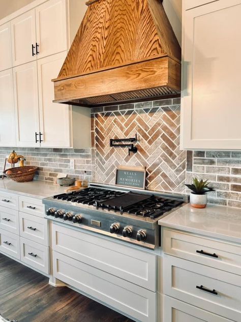 Kitchen Barndominium, Rustic Kitchen Backsplash, Brick Kitchen Backsplash, Brick Backsplash Kitchen, Kitchen Hood Design, Kitchen Vent Hood, Kitchen Vent, Brick Backsplash, Farmhouse Kitchen Design